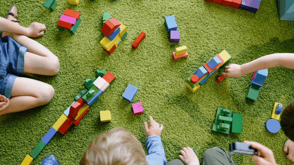 تنمية الخيال لدى الأطفال