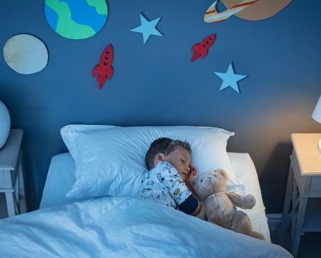 فوائد النوم المبكر للأطفال - حدوتة